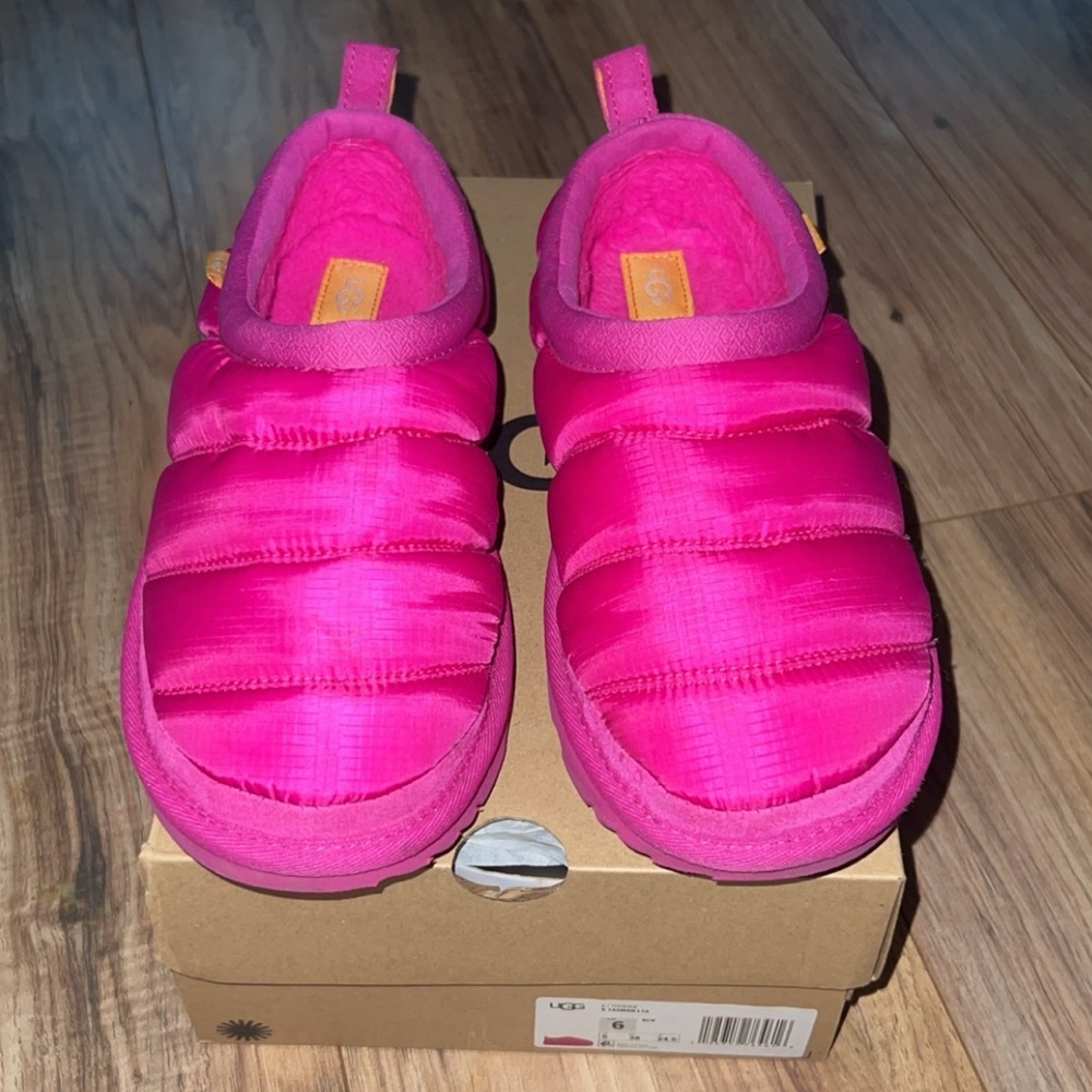 UGG Tasman LTA Slipper “Rock Rose” (Big Kid)